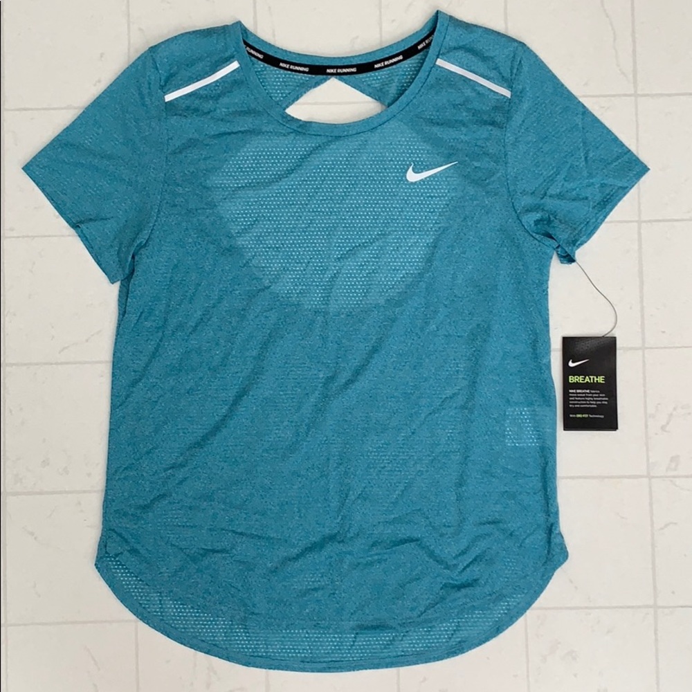 Nike Breathe Top
